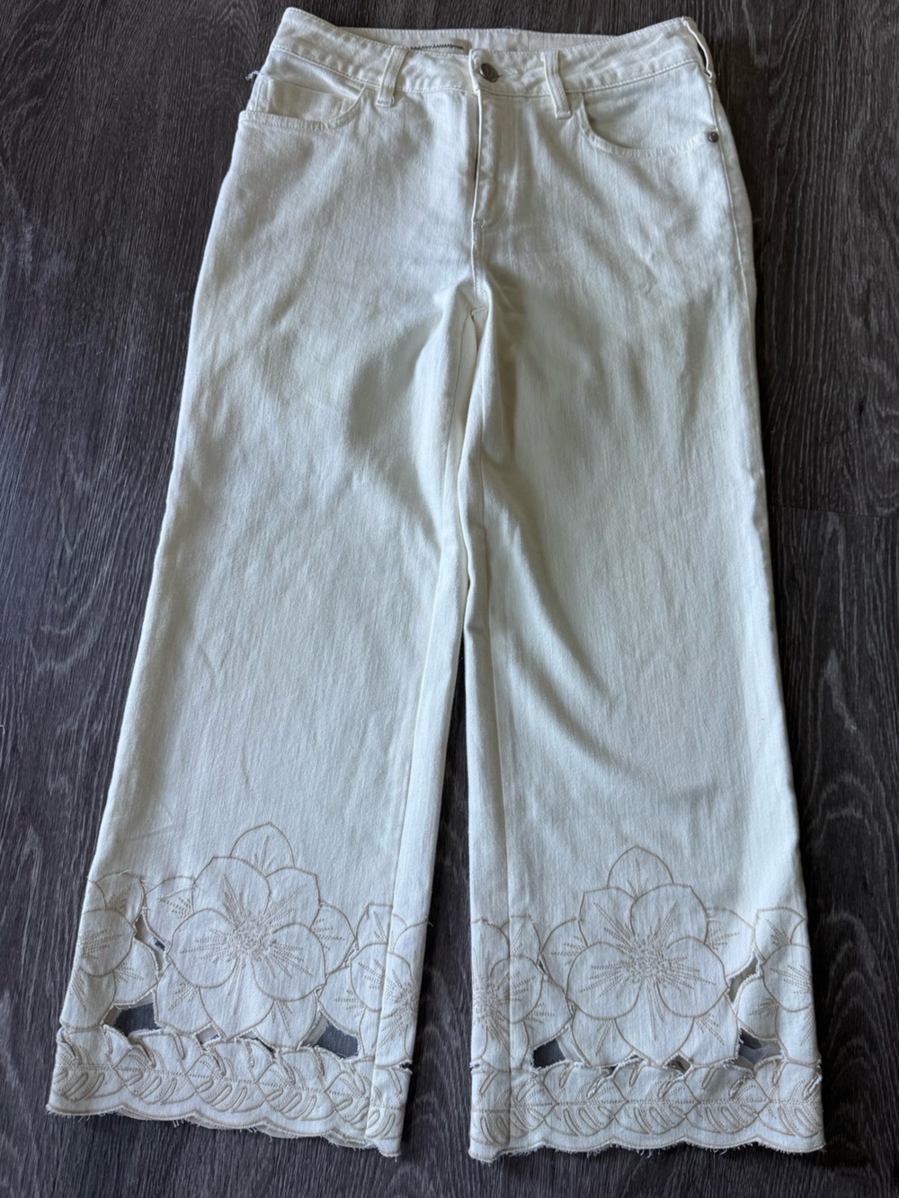 Anthropologie Pilcro Stet Wide-Leg Embroidered Cutout Crop Jeans EUC